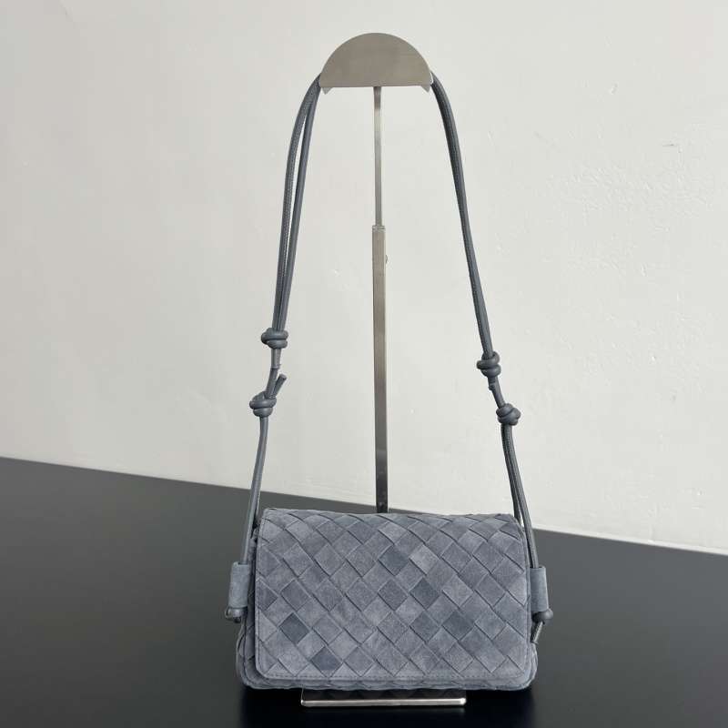 Сумка Bottega Veneta Notturno из замши