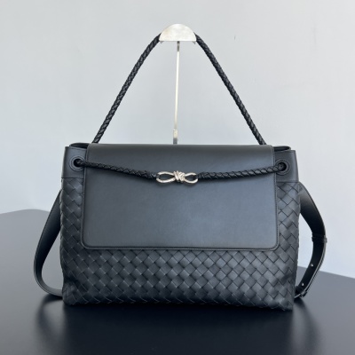 Сумка Bottega Veneta Andiamo