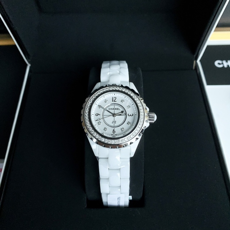 Часы Chanel