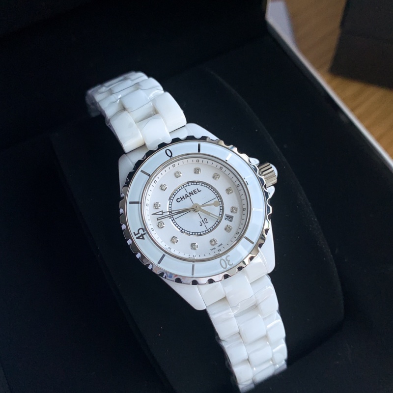 Часы Chanel
