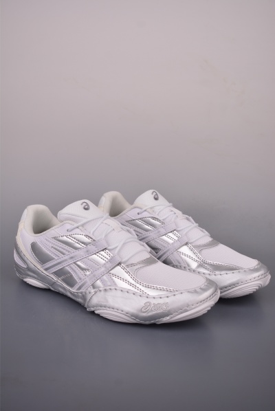 Кроссовки Asics