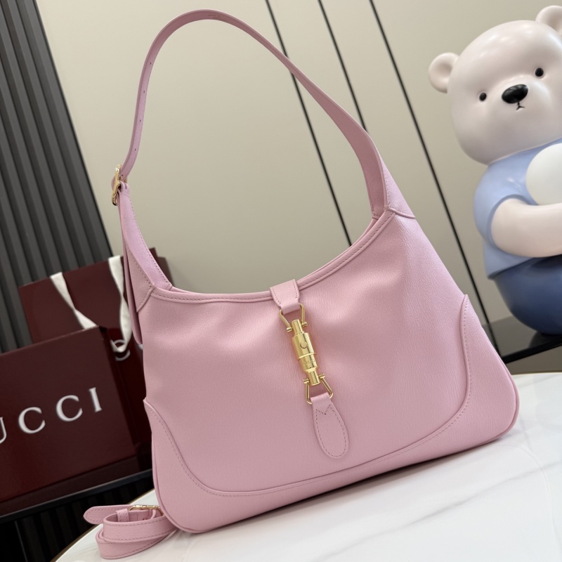 Сумка Gucci розовая с золотистой фурнитурой
