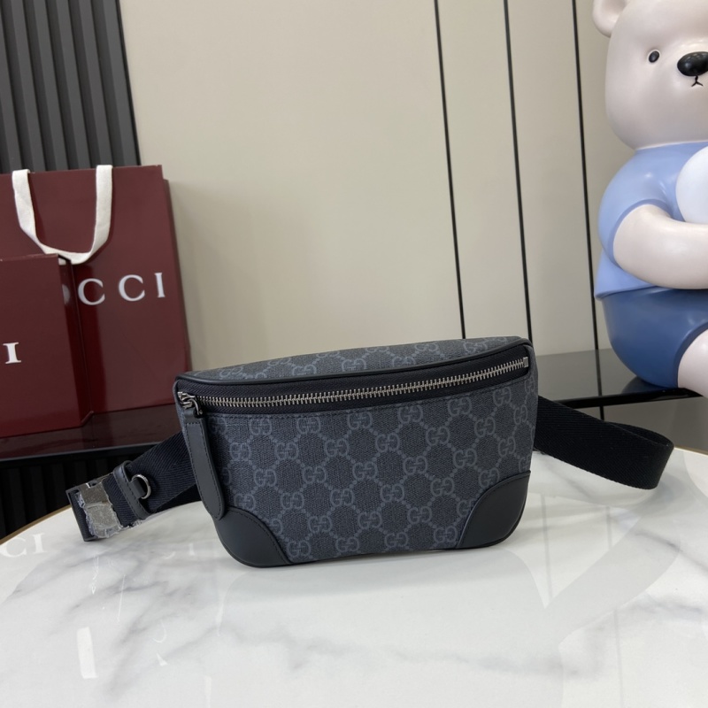 Поясная сумка Gucci с монограммой