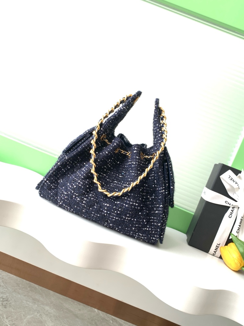 Синяя шерстяная сумка с пайетками и цепочкой Chanel