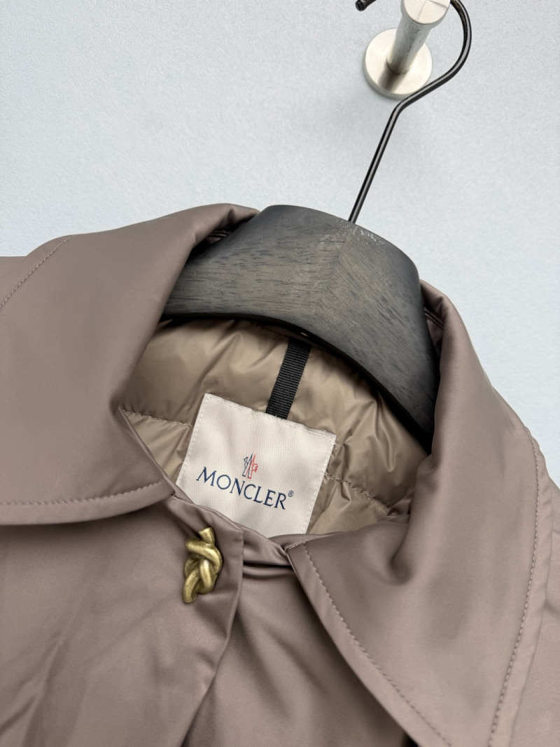 Куртка Moncler с тиснёным узором