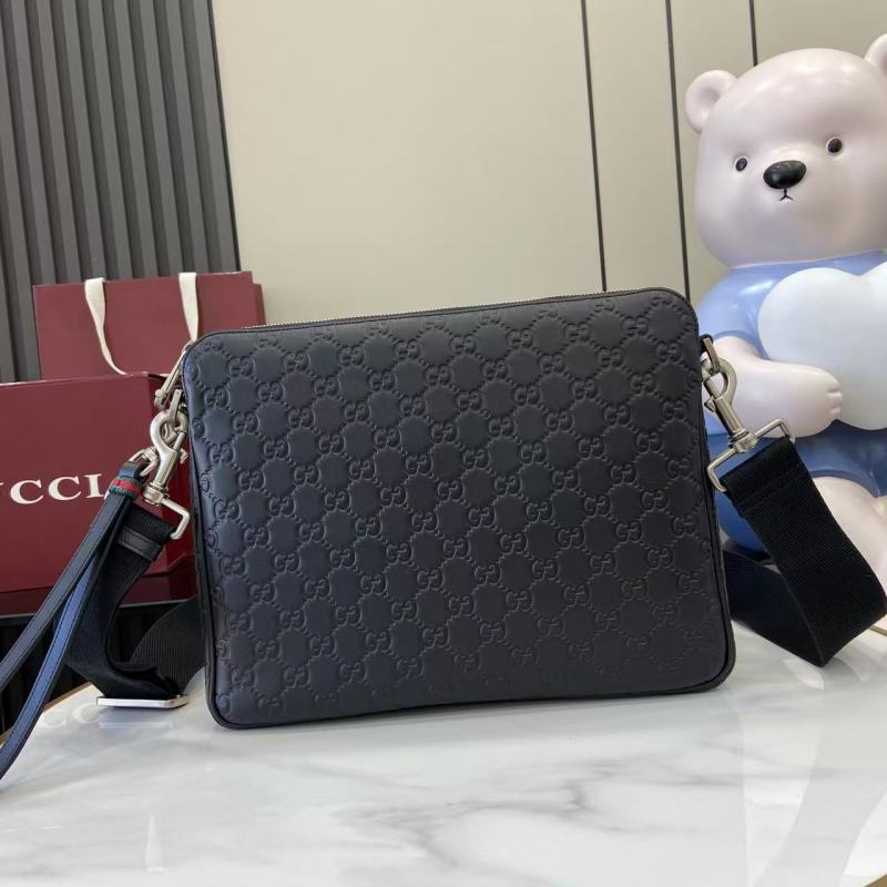 Сумка кросс-боди Gucci с монограммой