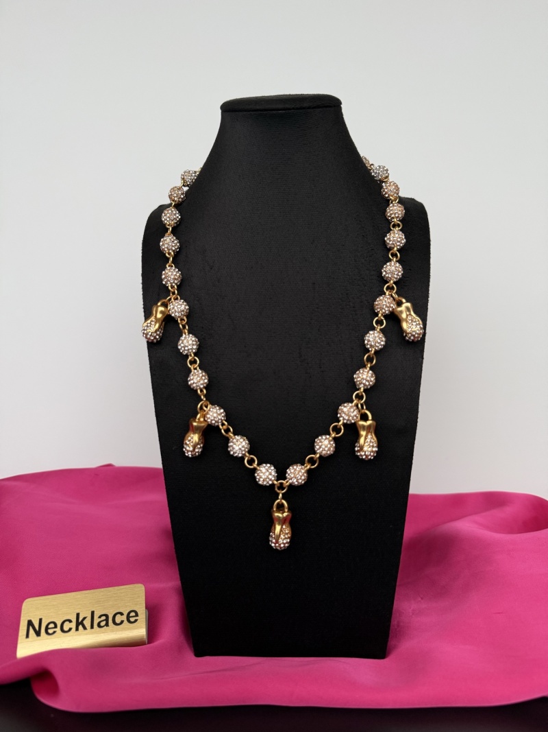 Наручное колье с подвесками Schiaparelli
