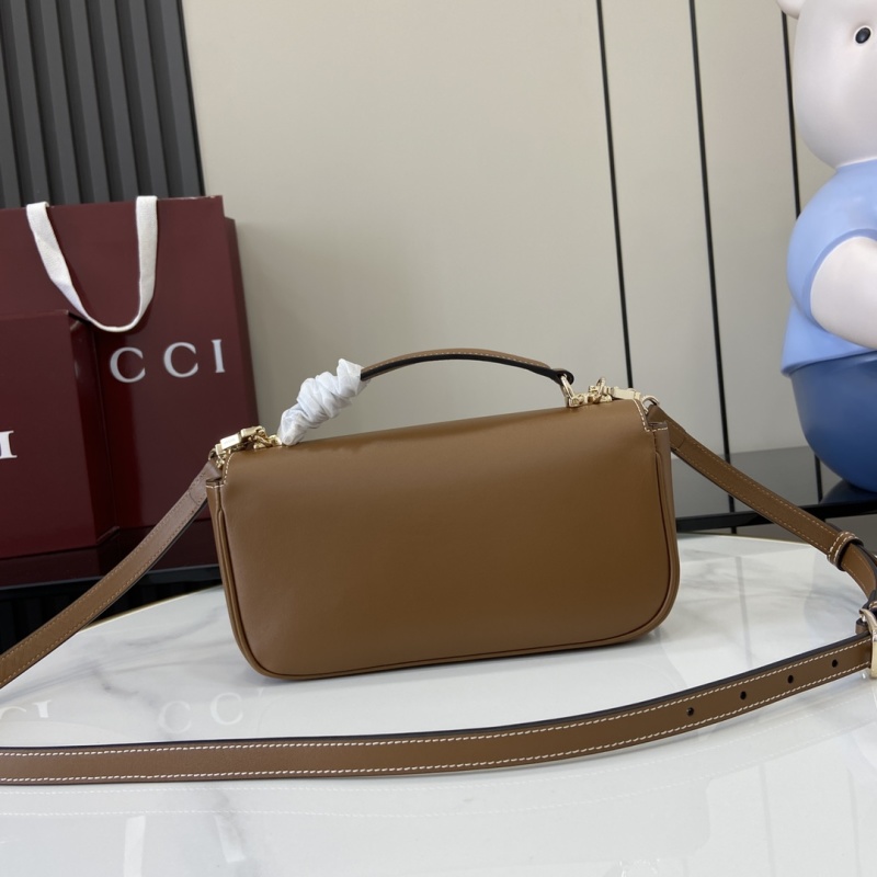 Сумка Gucci с металлической фурнитурой