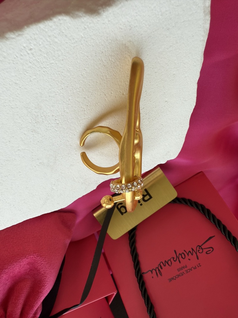 Брошь Schiaparelli