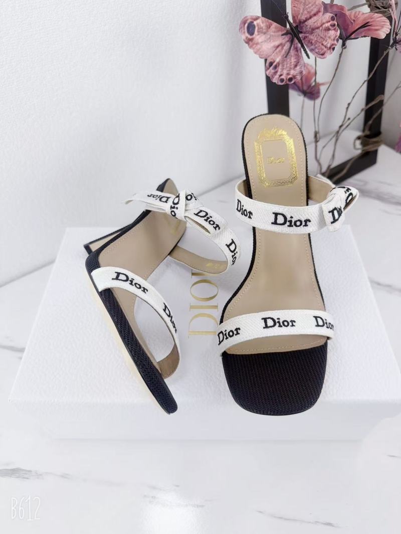 Женские сабо с принтом Dior