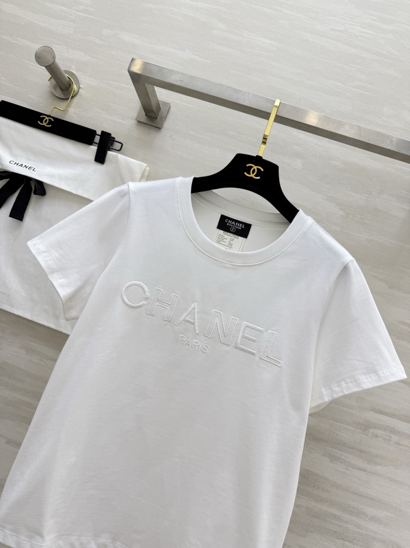 Футболка белая с вышивкой Chanel