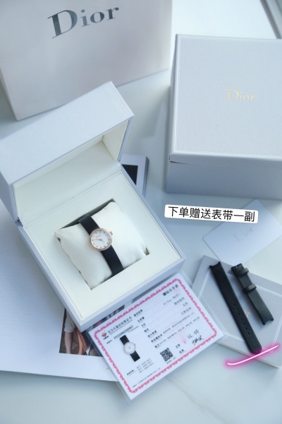 Часы Dior