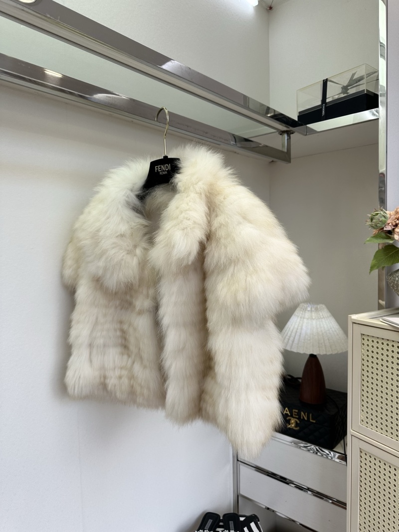 Шуба Fendi