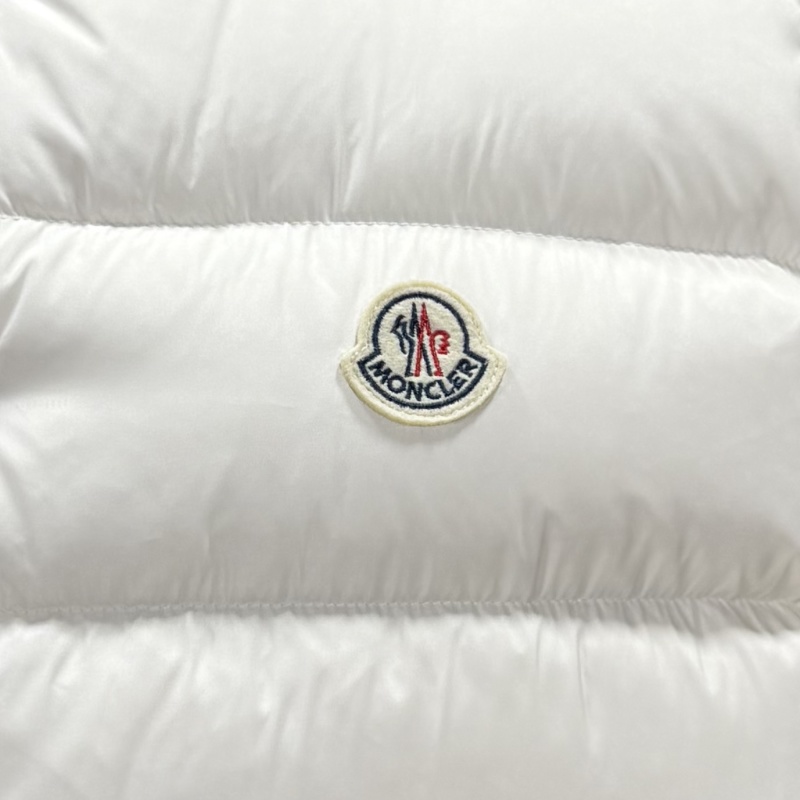 Жилет Moncler