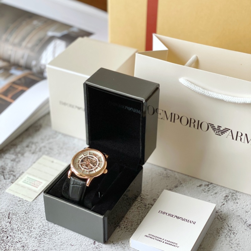 Часы Armani