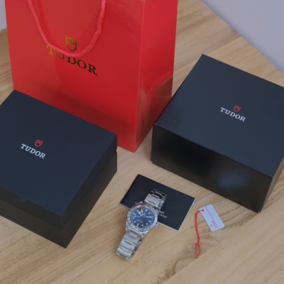 Часы Tudor