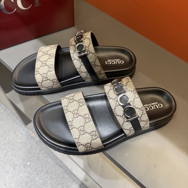 Мужские шлёпанцы Gucci