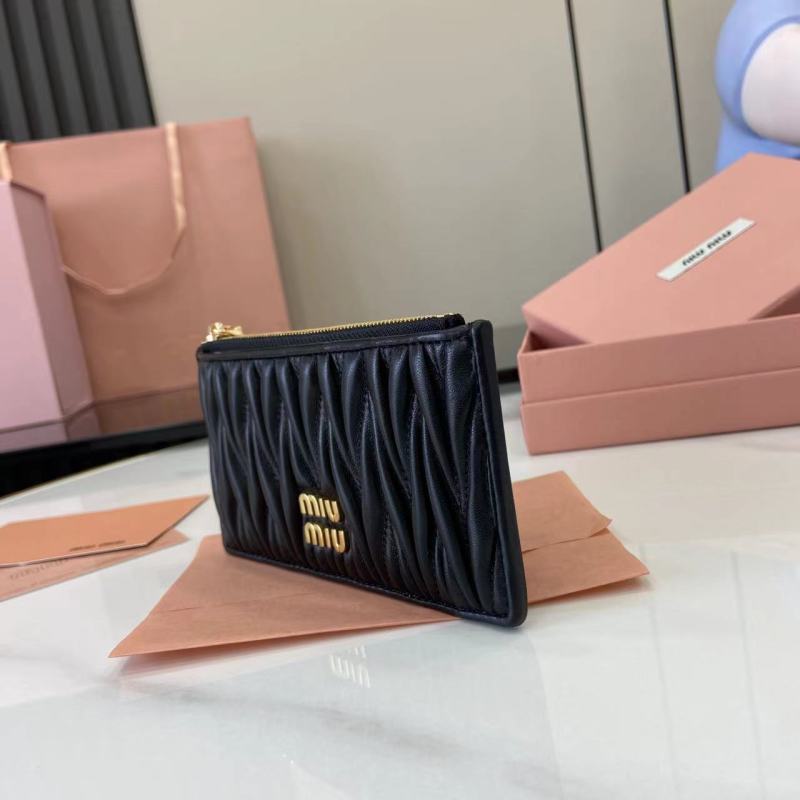 Портмоне Miu Miu с молнией чёрный