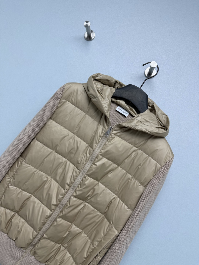 Пуховик Moncler