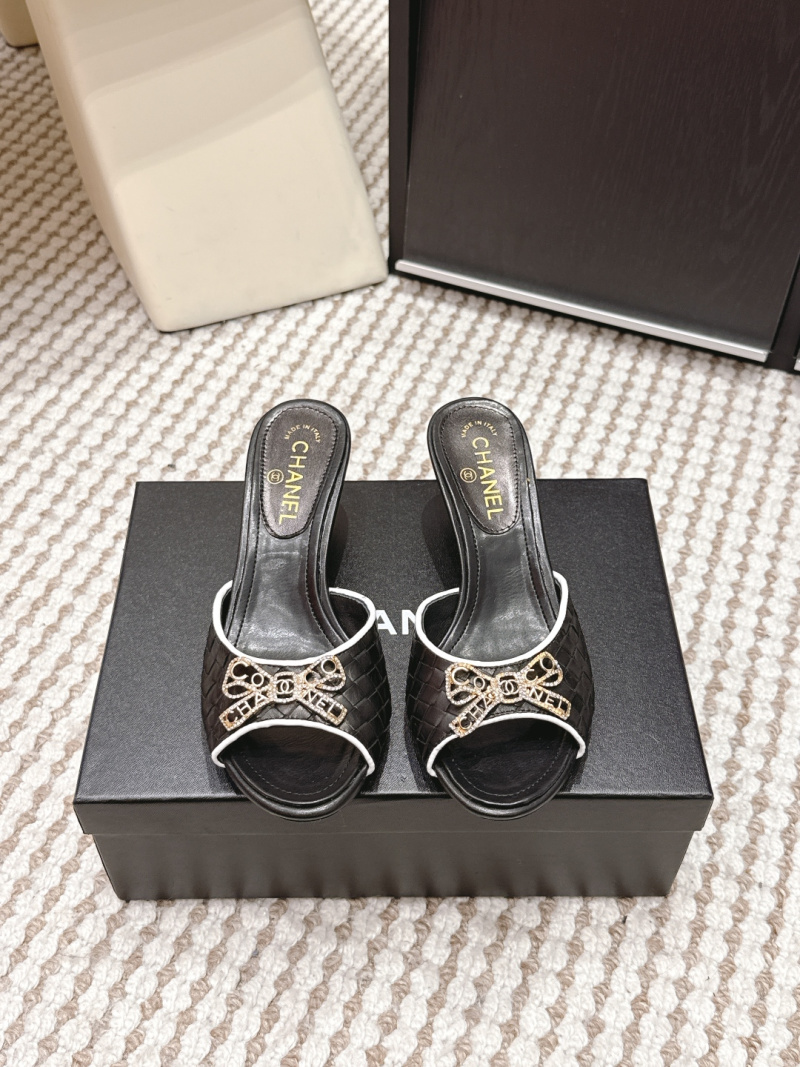Чёрные мюли Chanel с бантом