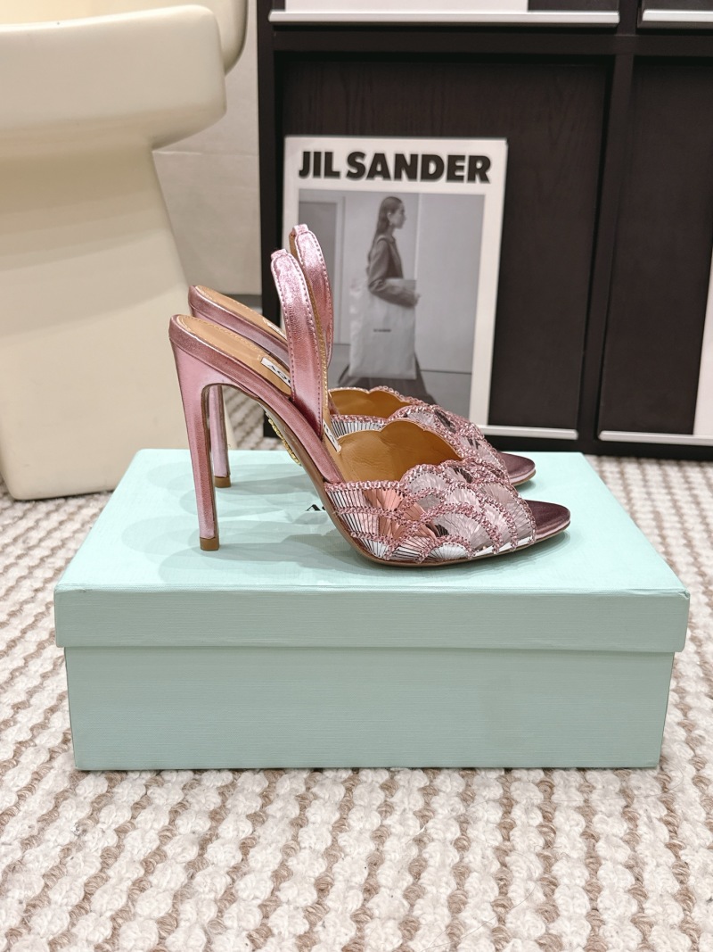 Сандалии женские розовые с декором Aquazzura