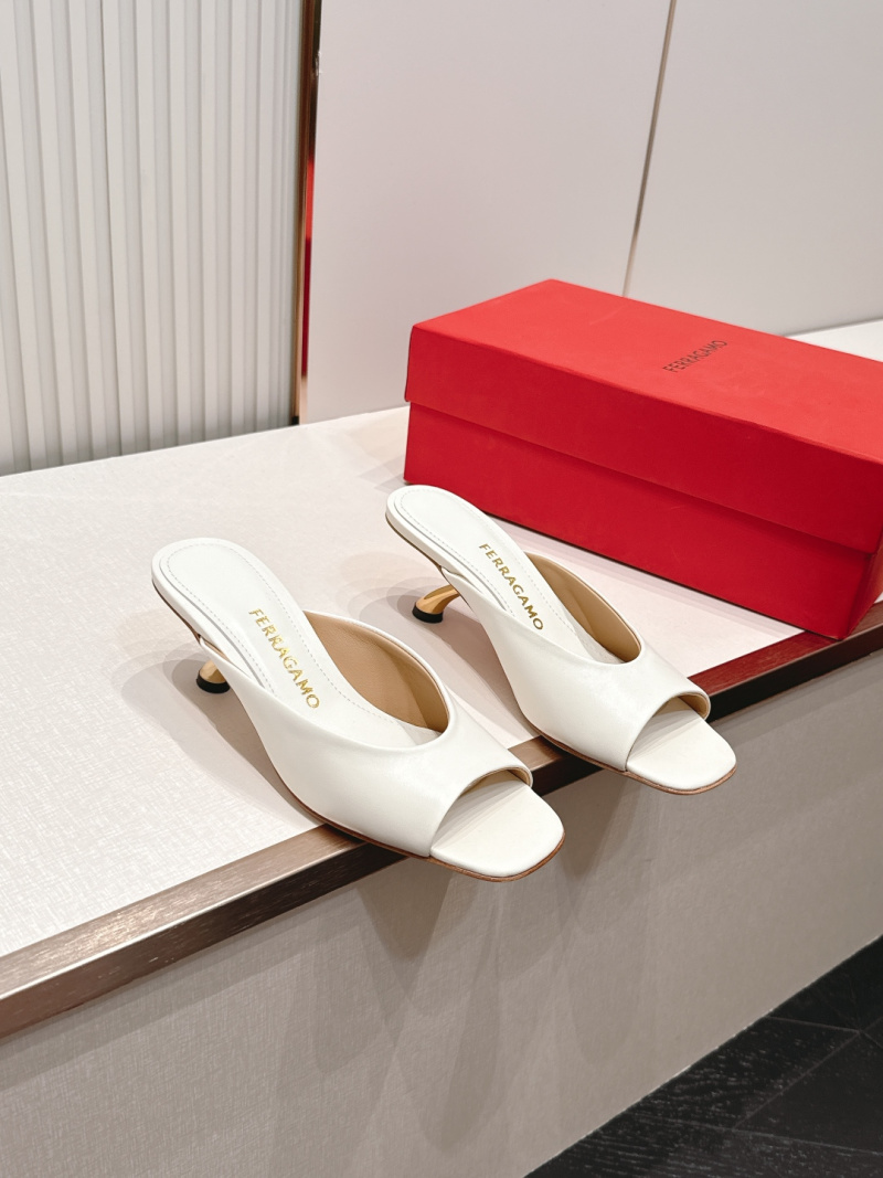 Женские сабо Ferragamo с металлическим каблуком
