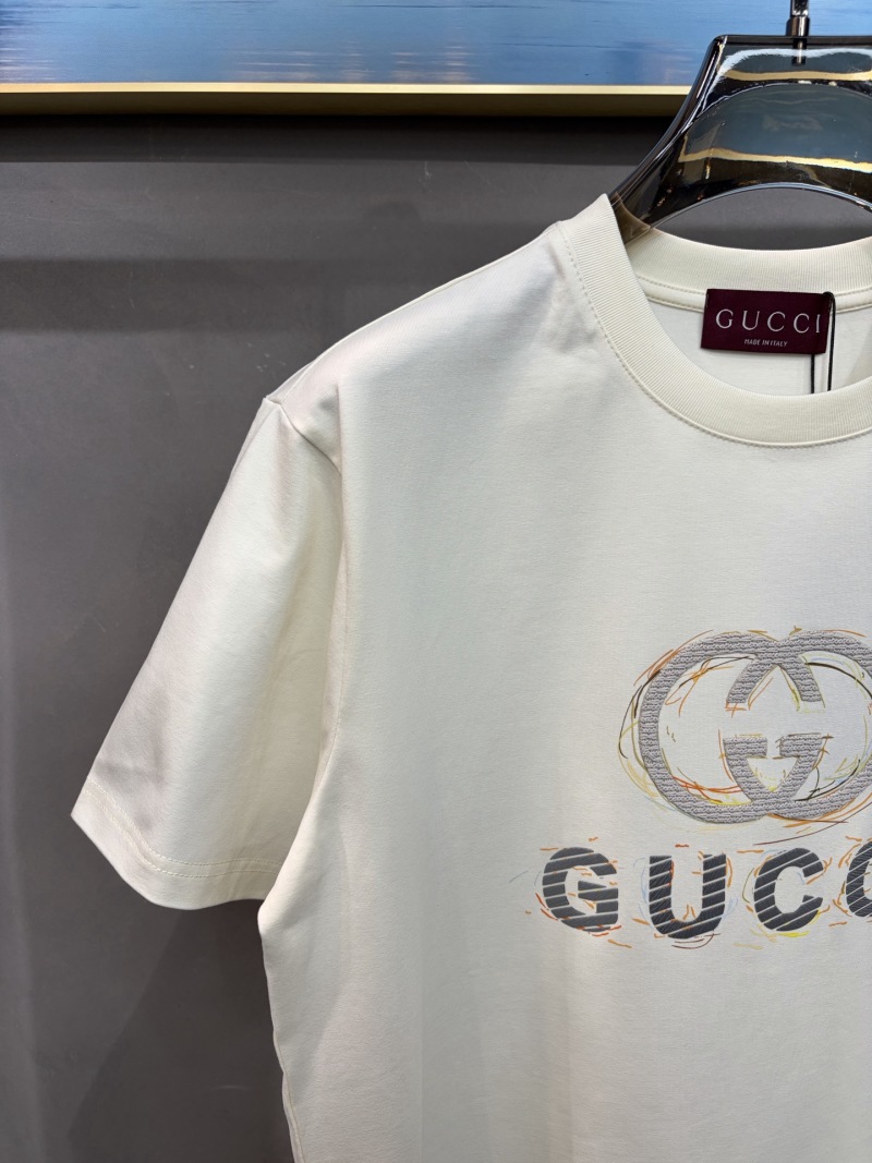 Футболка Gucci с логотипом