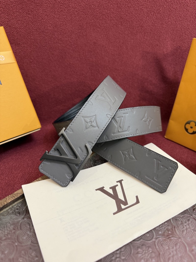 Двусторонний кожаный ремень с монограммой Louis Vuitton