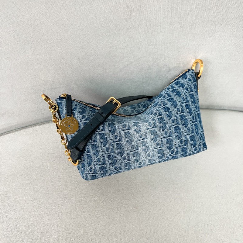 Сумка Star Hobo в синем деним стиле Dior