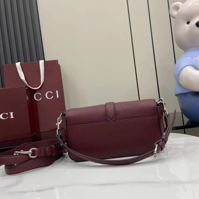 Кожаная сумка-кроссбоди Gucci бордовая