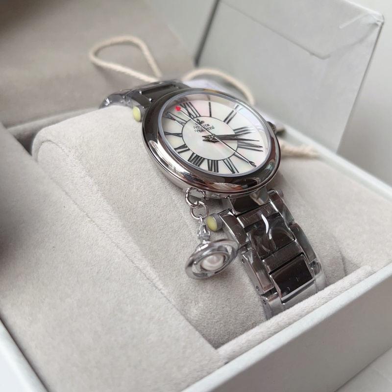 Часы Vivienne Westwood