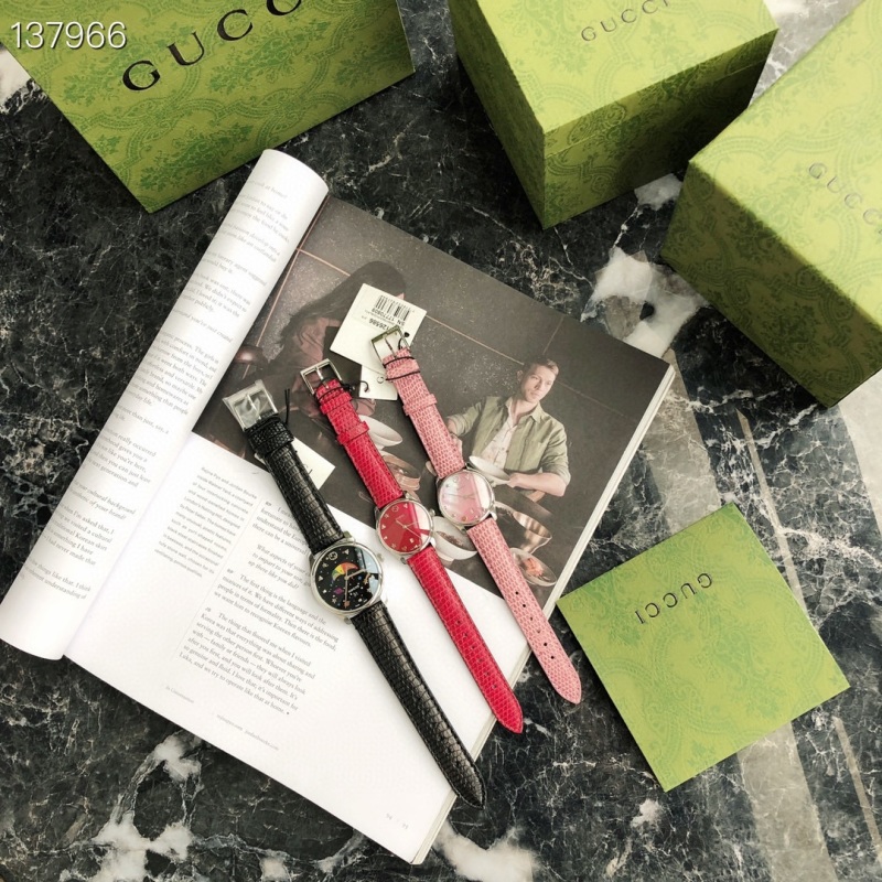 Часы Gucci