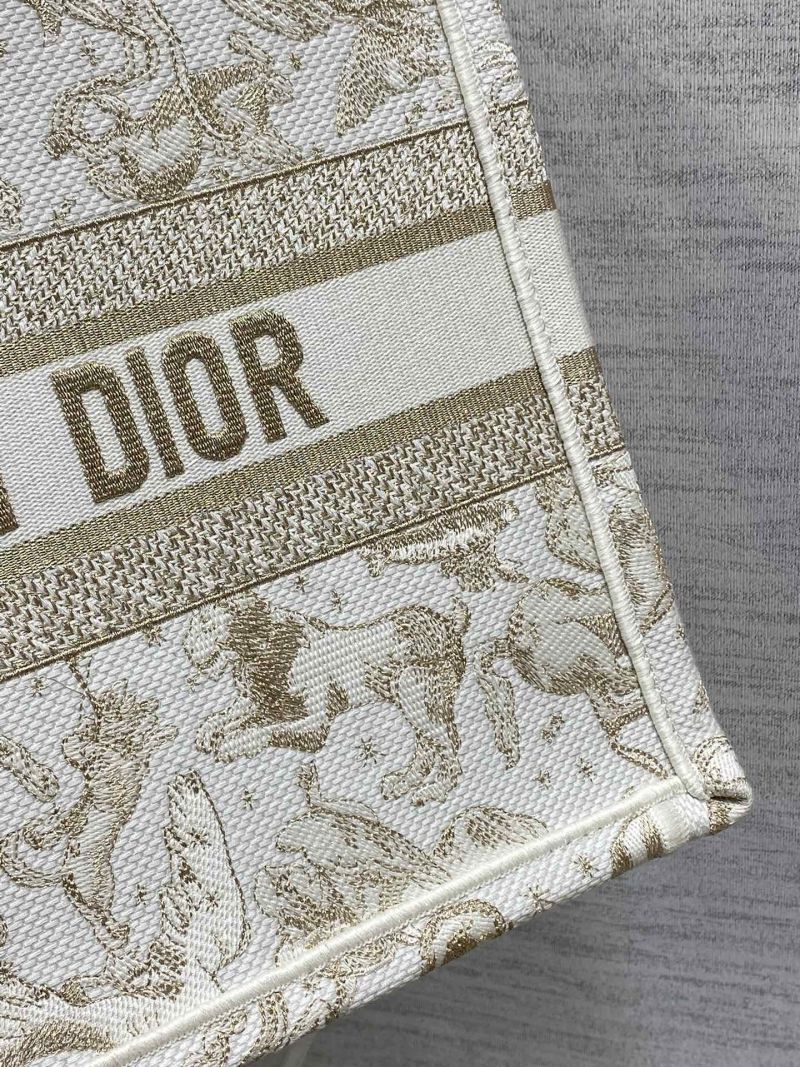 Сумка-тоут Christian Dior с вышивкой
