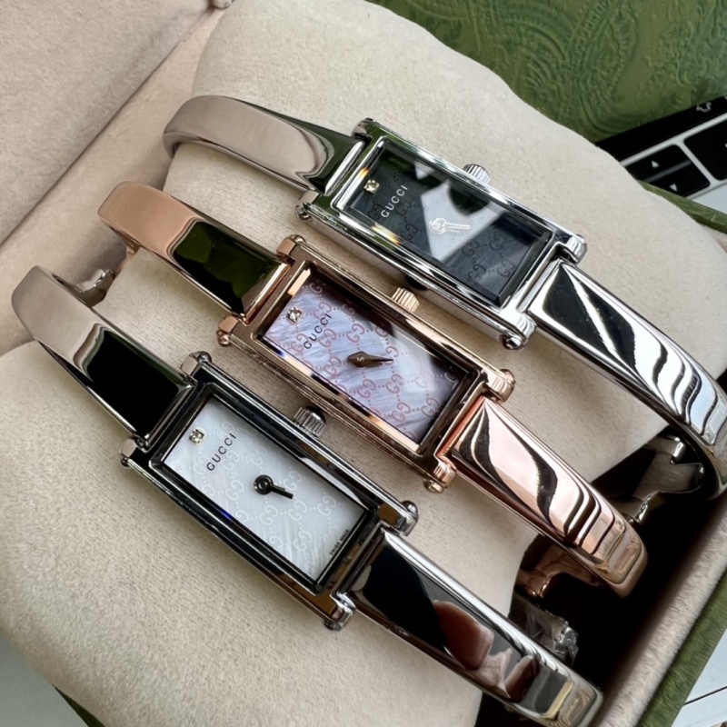 Часы Gucci