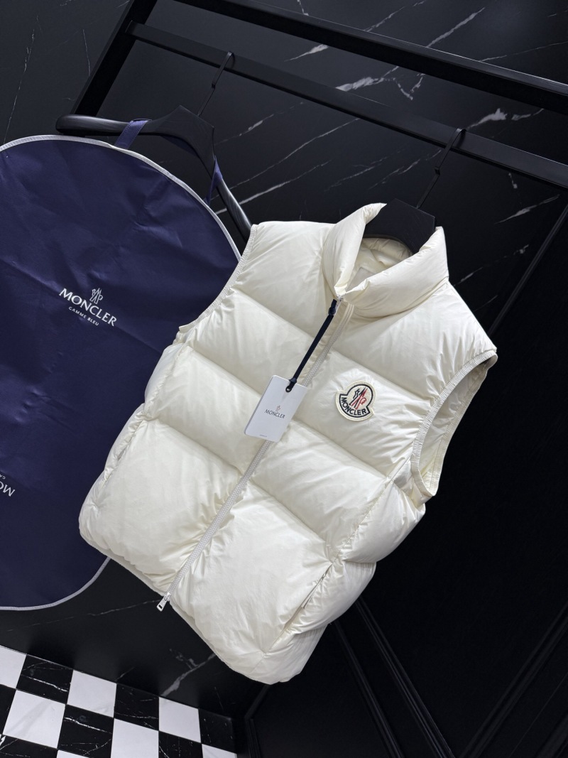 Жилет Moncler