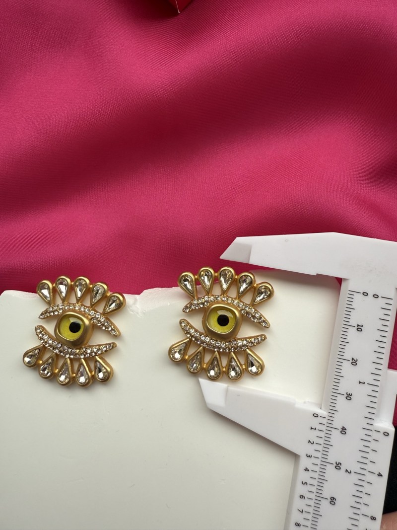 Серьги в виде глаза Schiaparelli