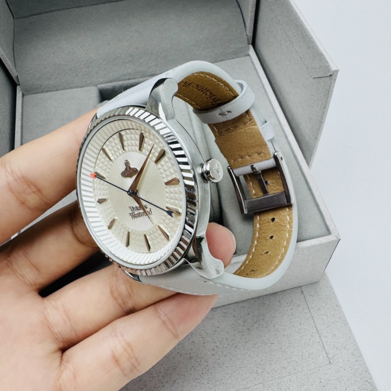 Часы Vivienne Westwood