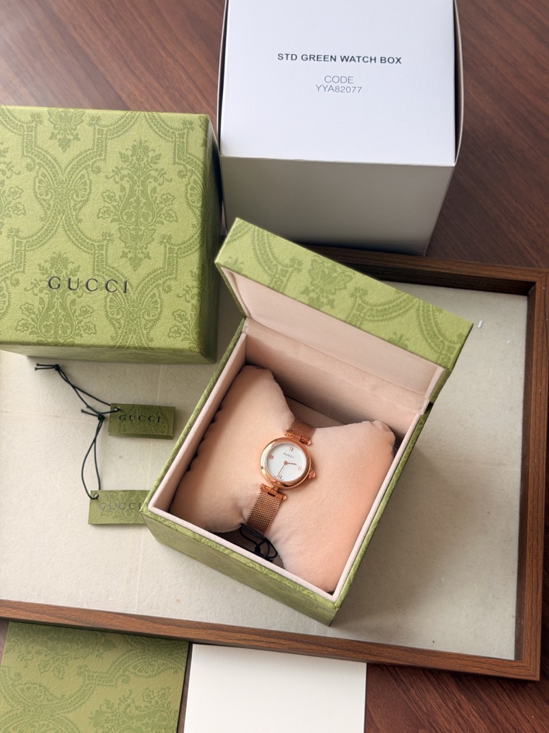 Часы Gucci