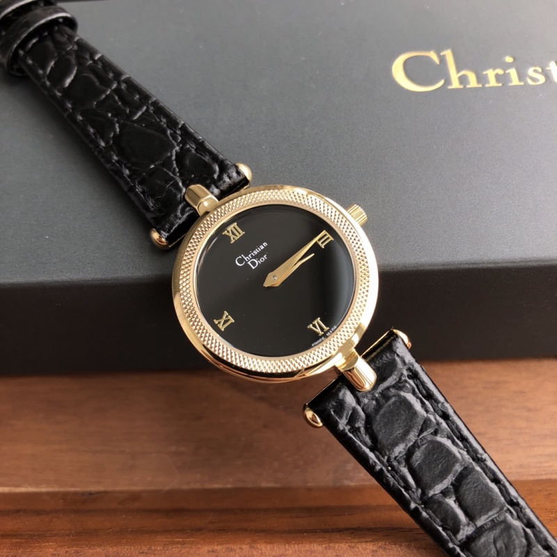Часы Dior