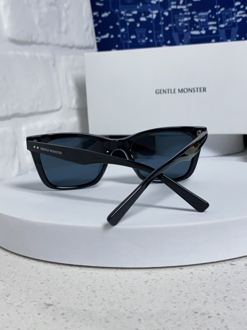 Солнцезащитные очки Gentle Monster