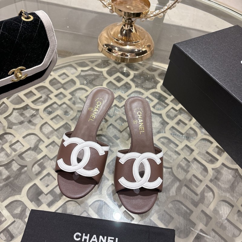 Женские мюли с логотипом Chanel