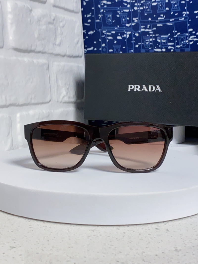 Солнцезащитные очки Prada P90