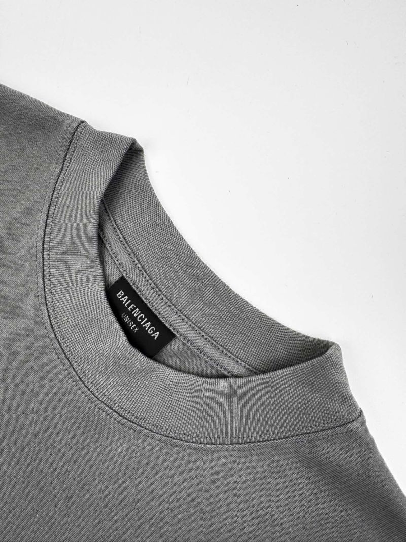 Футболка Balenciaga с логотипом