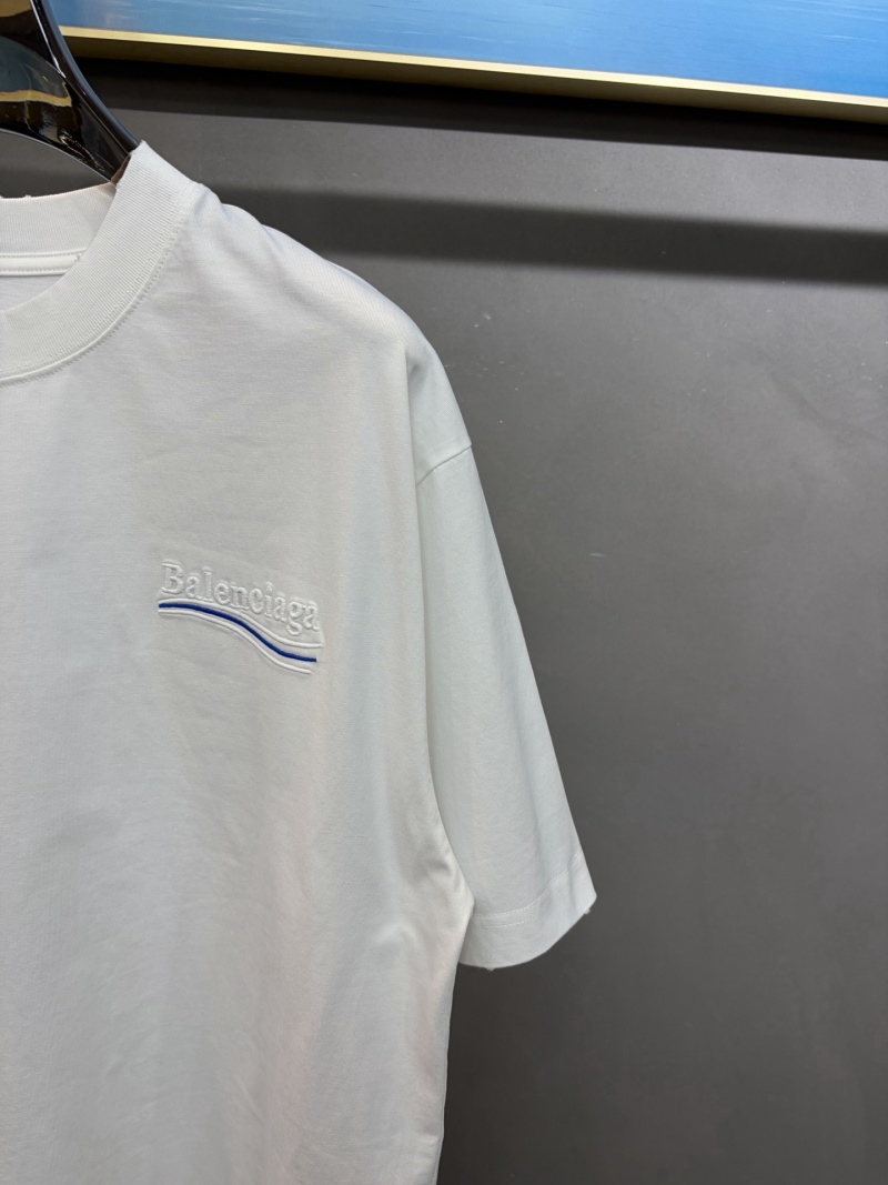 Женская футболка с круглым вырезом и принтом Balenciaga