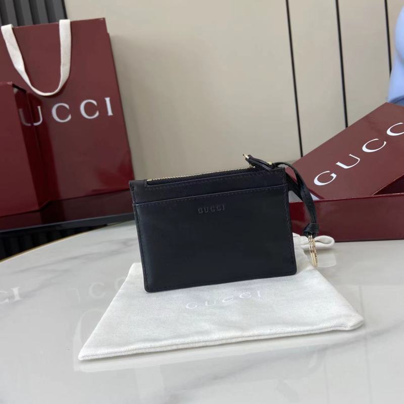 Портмоне Gucci с золотым логотипом