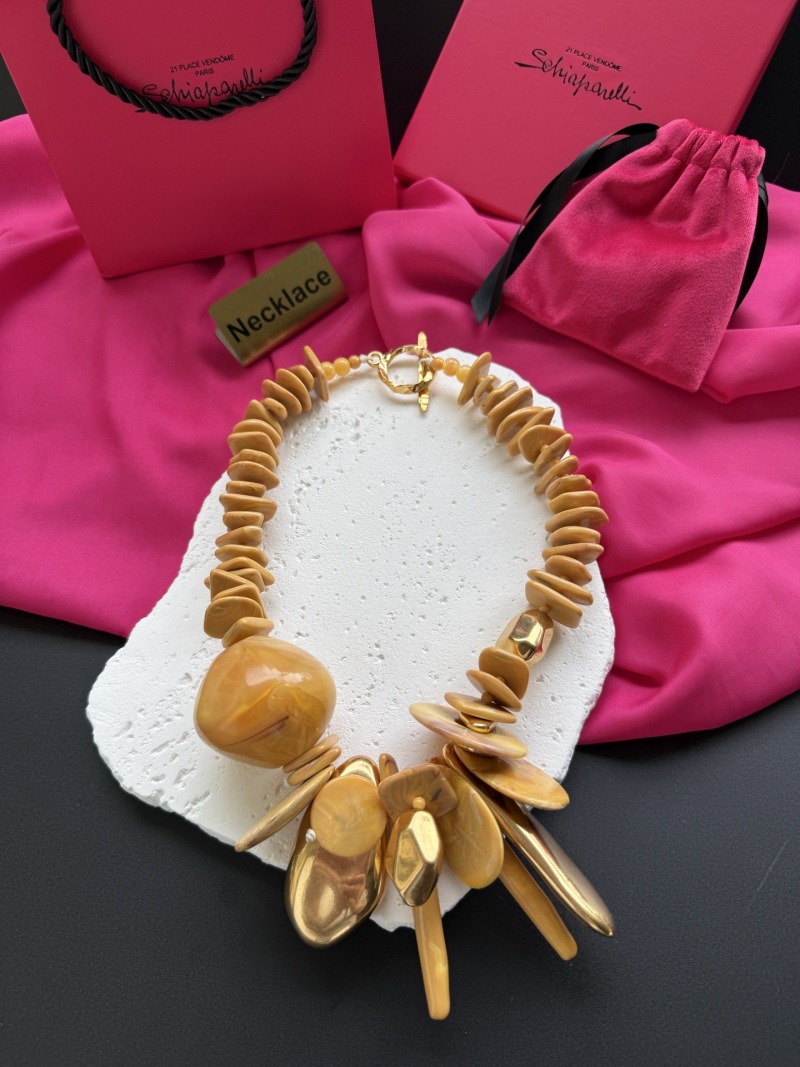 Набор бус и подвесок на цепочке Schiaparelli