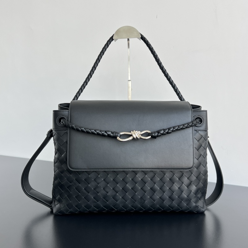 Мужская сумка Bottega Veneta Andiamo из телячьей кожи