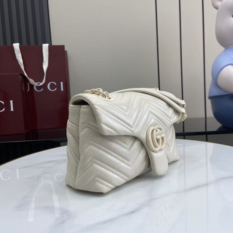 Сумка-кроссбоди Gucci GG Marmont