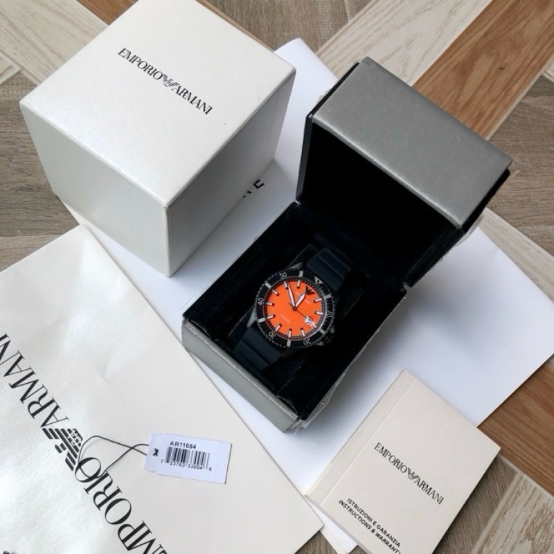 Часы Armani