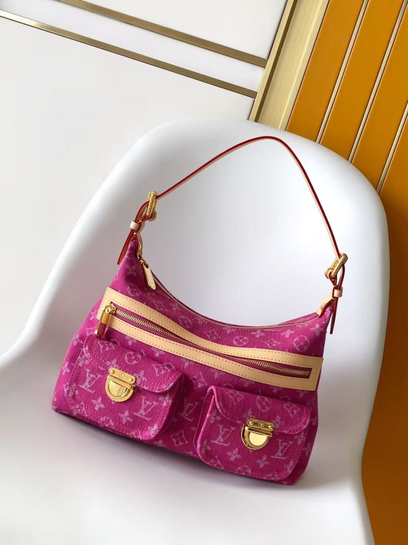 Сумка Louis Vuitton с монограммой